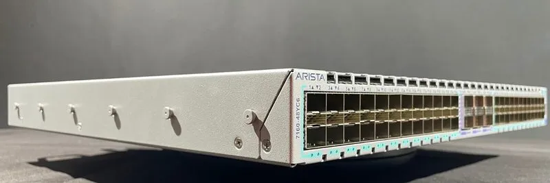 Коммутатор Arista DCS-7160-48YC6-R Switch 48x 1/10/25G SFP28 6x 100G QSFP28 brac — фото лота 2