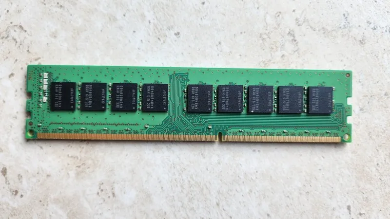 Модуль памяти SK Hynix 8 X 4GB 2Rx8 PC3L-12800E DDR3 1600 MHz ECC Unbuffered Mem