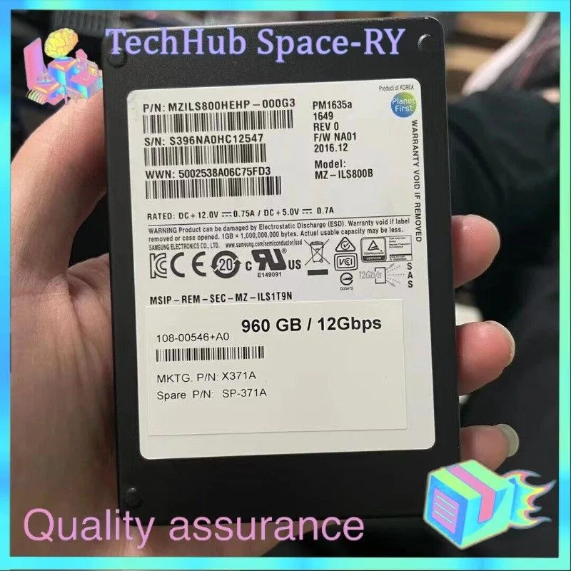 SSD-накопитель Samsung PM1635A 960GB SSD 2.5" SAS 12G/S MZILS800HEHP-000G3 MZ-IL