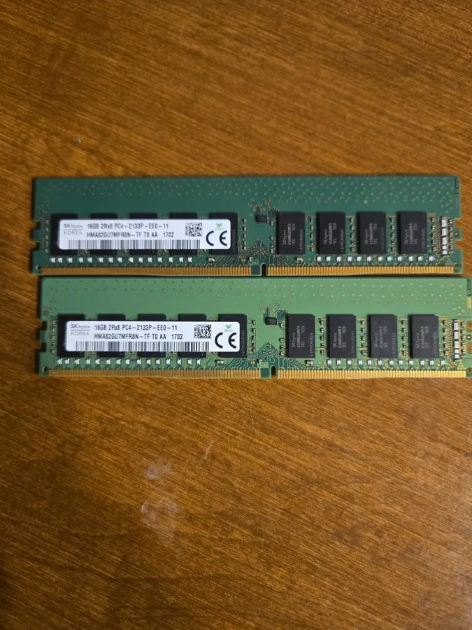 Модуль памяти SK Hynix 16GB 2Rx8 PC4-2133P-EE0-11 RAM HMA82GU7MFR8N-TF T0 AC — фото лота 1