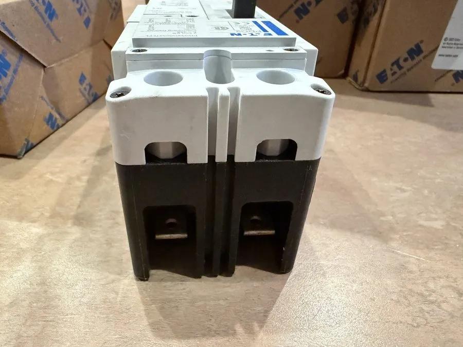 Автоматический выключатель EATON case molded PDG22F0035TFFL 35 Amp 480V 2 Pole C — фото лота 2