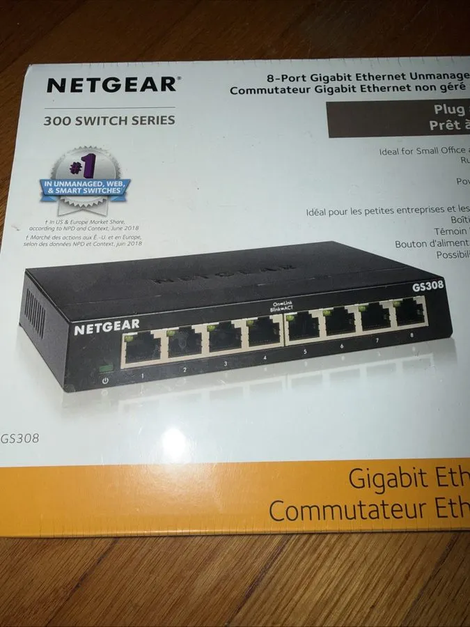 Коммутатор NETGEAR GS308 8-Port Gigabit Ethernet Unmanaged Switch Desktop Wall M — фото лота 2