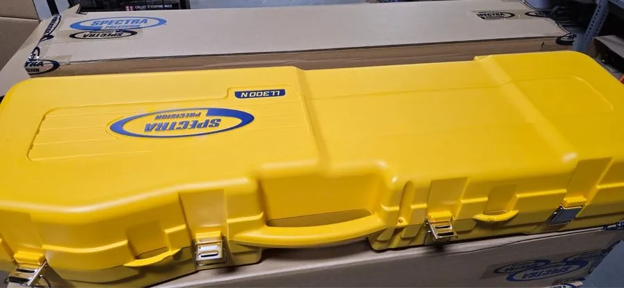 Геодезический прибор Spectra Precision LL300N-1 Self Leveling Rotary Laser Kit w — фото лота 1