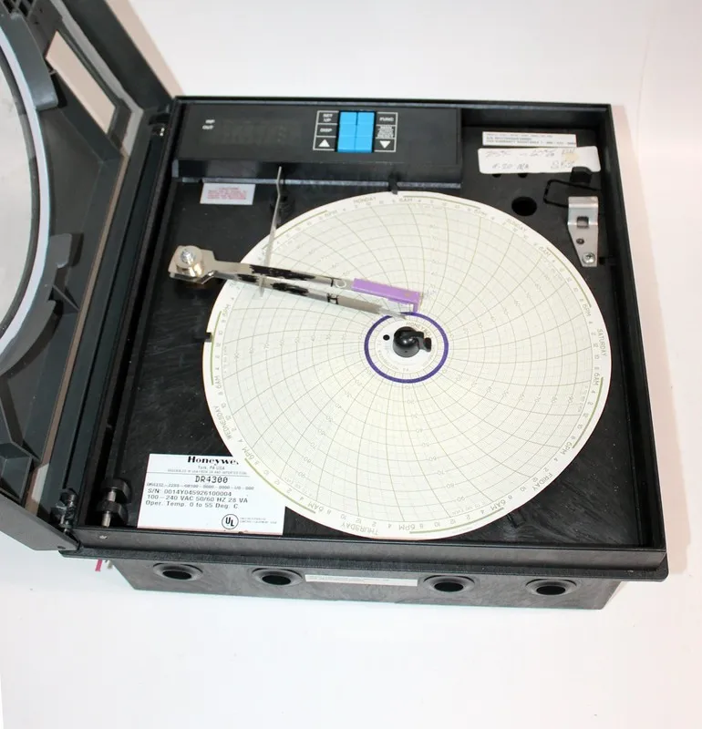 Регистратор Honeywell DR4300 Circular Chart Recorder DR4312-22SS-G0100-0000-0000