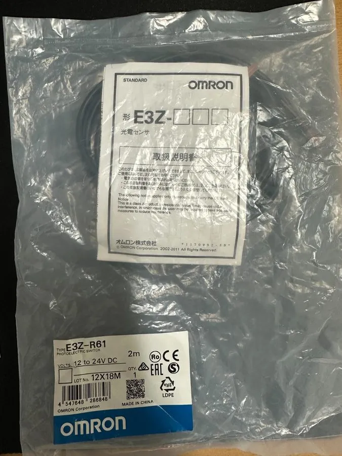 Фотоэлектрический датчик Omron E3Z-R61 Photoelectric Switch Sensor 12-24V DC — фото лота 1