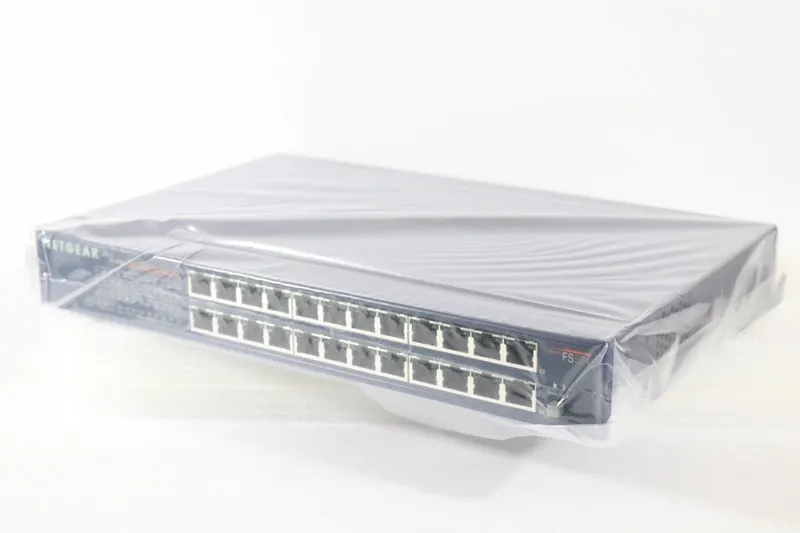 Коммутатор NetGear FS524 24-Ports 10/100 mbps Fast Ethernet Switch