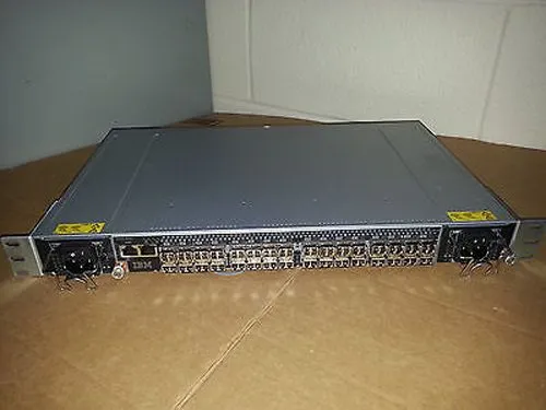 Коммутатор IBM 2005-B5K SAN 4Gbps Fibre Channel Network Switch INCLUDING 28X SFP