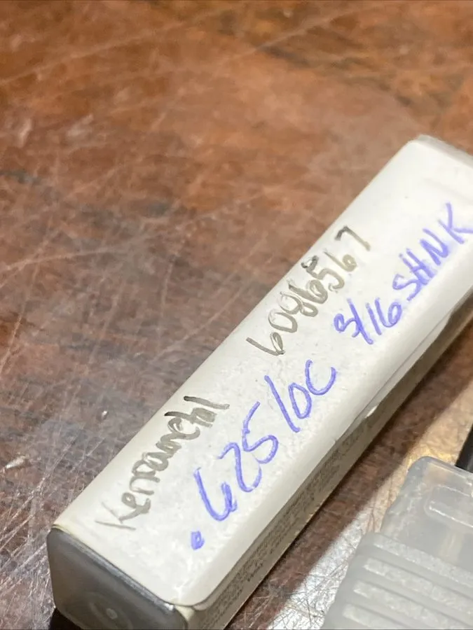 Режущий инструмент Kennametal 4SE0156IR056A Carbide End Mill 6086567 KC633M (D24
