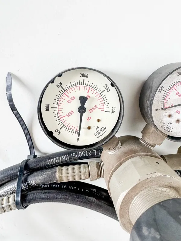 Трубопроводная арматура 13803 TESCOM HIGH PRESSURE REGULATOR 44-1812-24 Regulato — фото лота 2