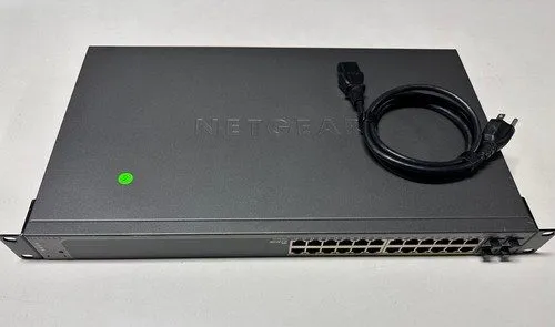 Коммутатор NETGEAR GS728TP Pro 24 Port Gigabit Smart PoE+ Switch 190W 4x SFP GS7