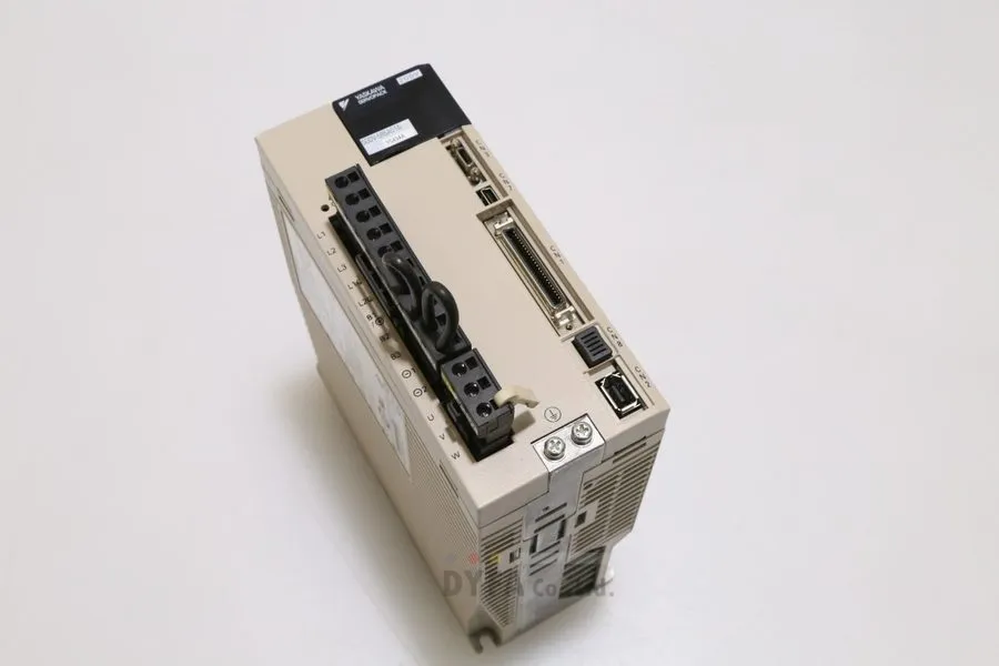 Сервопривод YASKAWA SGDV-5R5A01AY549AA 750W SERVOPACK DRV-I-4144=9D38