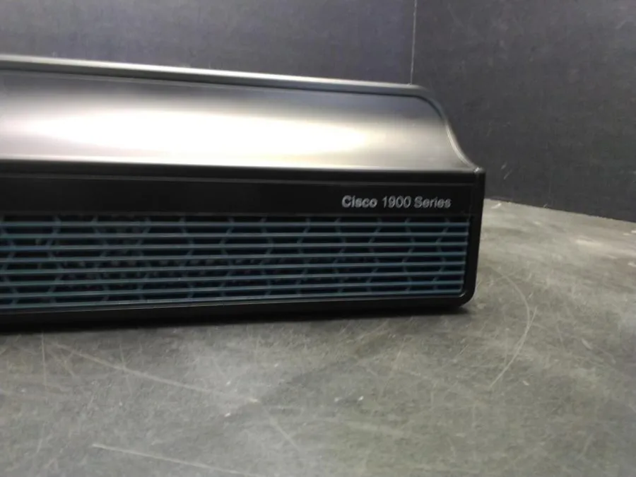 Маршрутизатор Cisco 1900 Series Model: Cisco