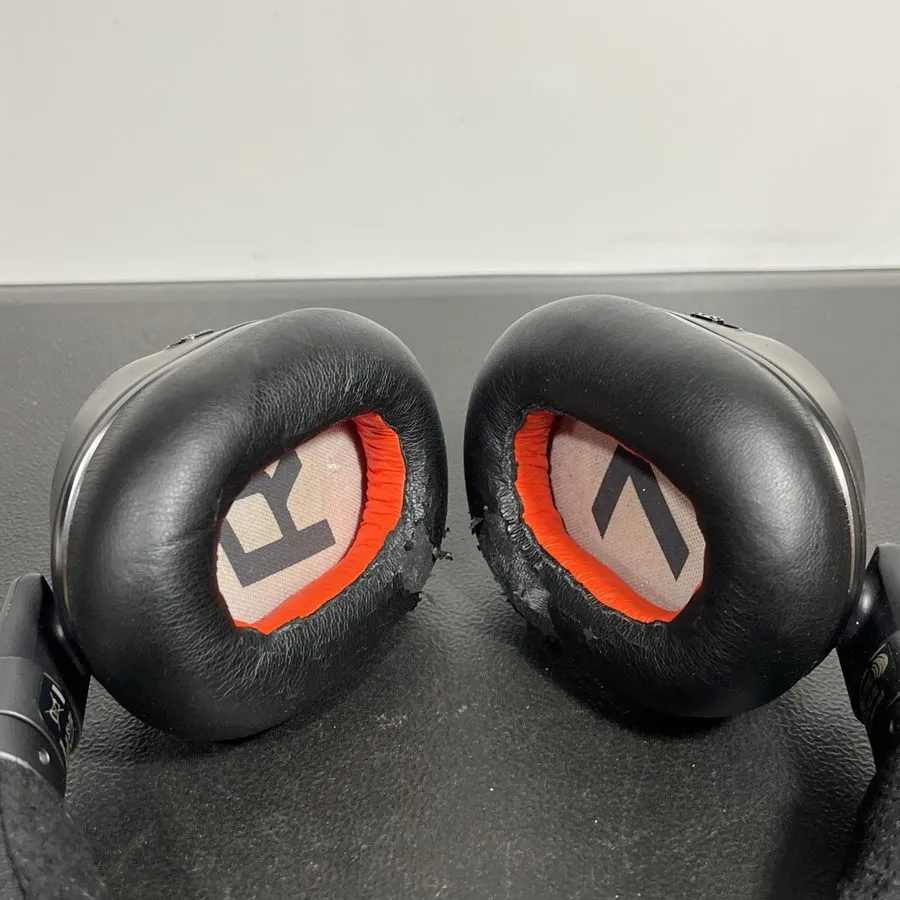 IP-телефон PLT Plantronics B8200 Voyager Poly Bluetooth Wireless Headphones Head — фото лота 2