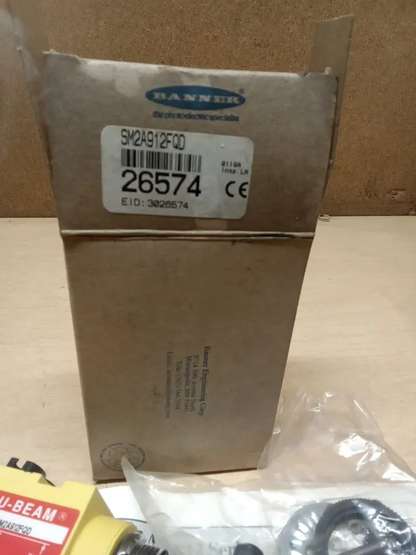 Фотоэлектрический датчик Banner Valu-Beam SM2A912FQD Photoelectric Sensor 24-250