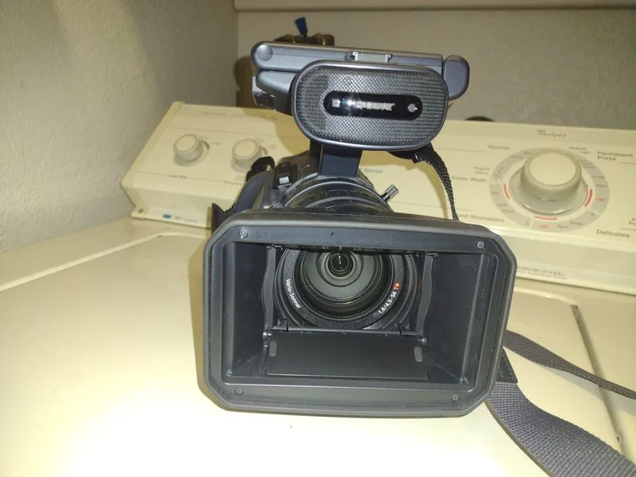 Оборудование видеонаблюдения Sony Handycam HDR-FX1 1080i Immaculate Condition Ma — фото лота 1
