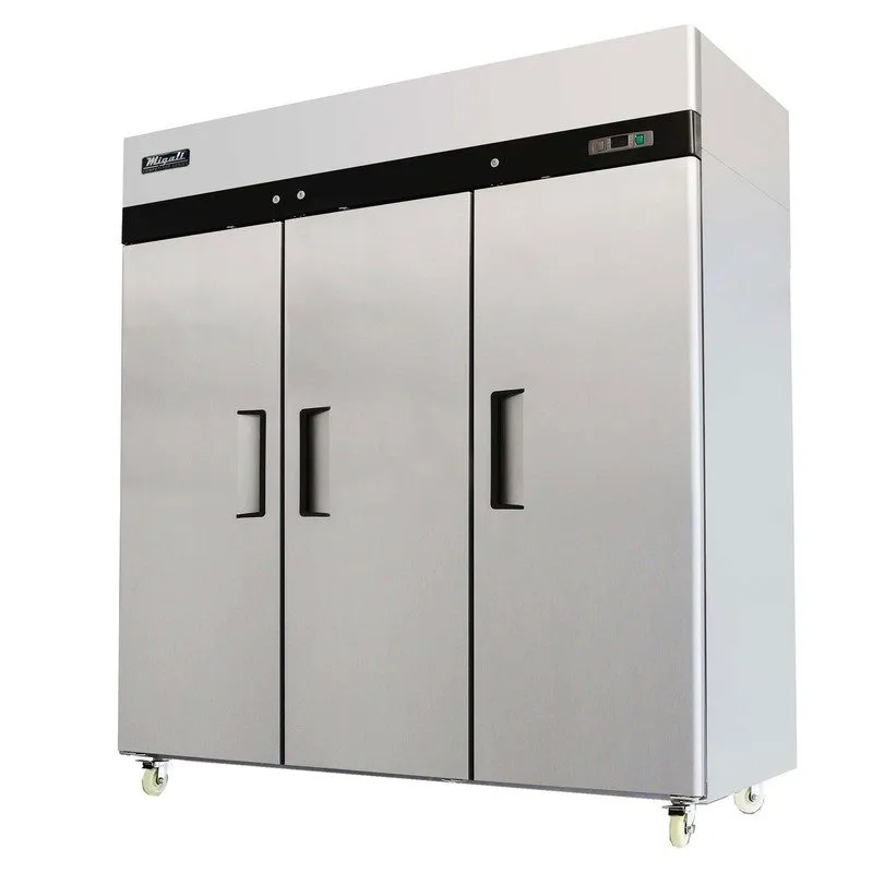 Холодильный шкаф Migali C-3R-HC 77" 3-Section Reach-In Refrigerator w/ 3 Solid D — фото лота 1