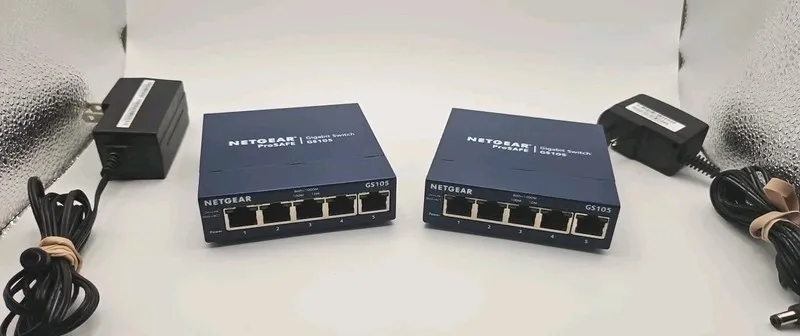 Коммутатор Netgear ProSafe FS105 V3 5-Ports External Desktop Switch Only