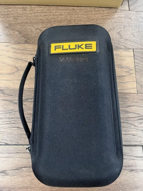 Мультиметр Fluke 1587 FC Insulation Multimeter True RMS Auto-Ranging