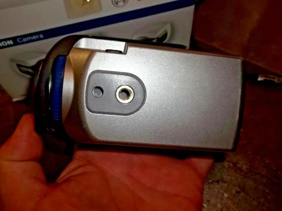Камера x Bosch VBN-5085-C21 AN 5000 960H Indoor WDR Box Analog Camera No Lens