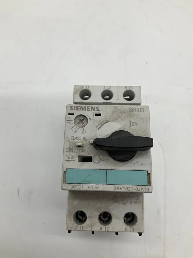 Автоматический выключатель Siemens 3RV1021-0JA10 3-Pole Motor Protection Circuit