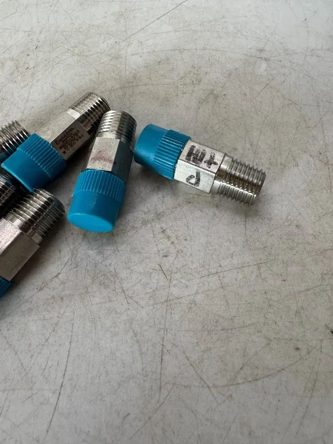 Клапан Swagelok SS-4CPA2-3 Stainless Steel 1-Piece Poppet Check Valve FNSP