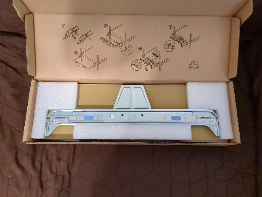 Стойка/шкаф Dell PowerEdge Mounting Rack Rail Kit RCKRL,CMA,SPR,1U DP/N 0TYYJN — фото лота 1