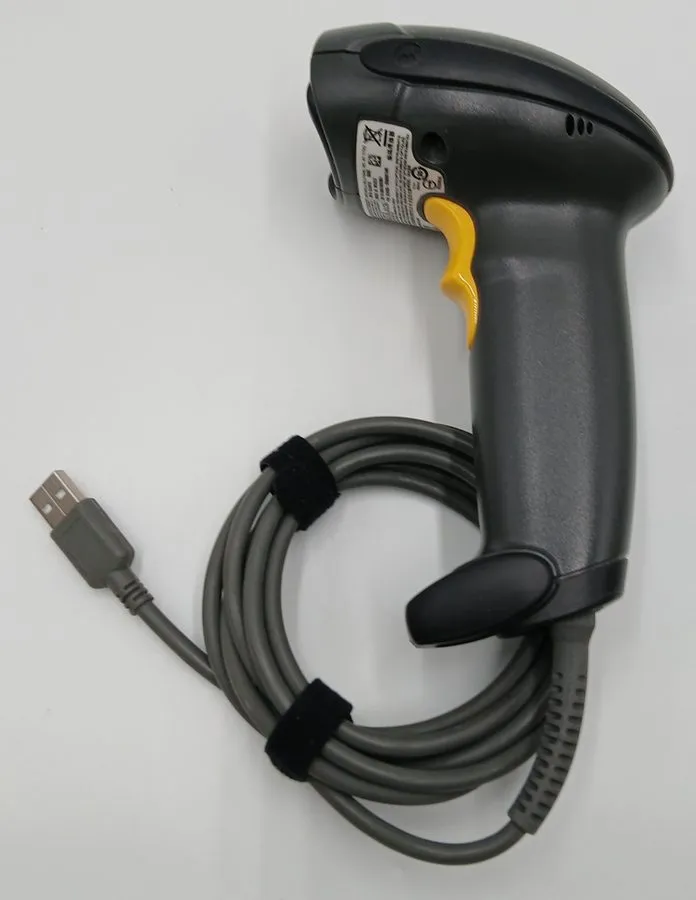 Сканер штрих-кода Motorola Symbol DS4208 1D/2D Wired Barcode Scanner w/USB Cord
