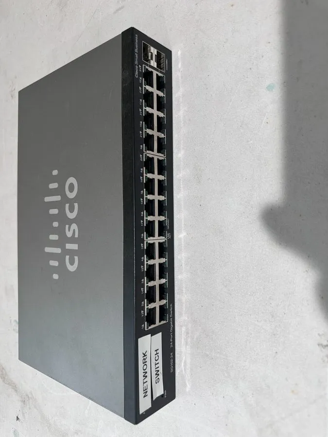 Коммутатор Cisco SG102-24 24-Port Gigabit Ethernet Unmanaged Rackmount Switch