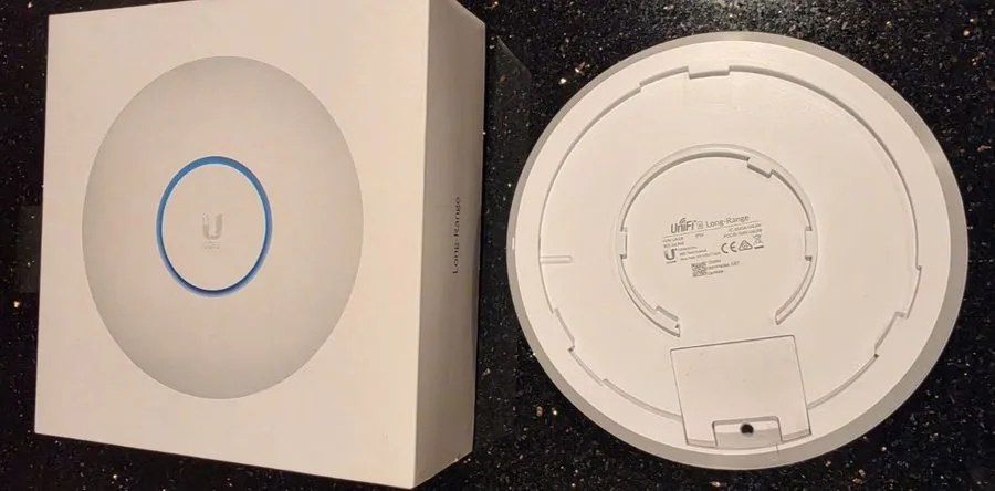 Точка доступа Wi-Fi Ubiquiti UniFi 6 Long-Range Access Point U6-LR WiFi 6 PoE