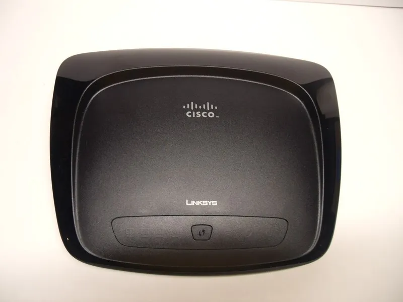 Маршрутизатор Linksys DIR-890L/R 54 Mbps 4-Port 10/100 Wireless G Router (WRT54G