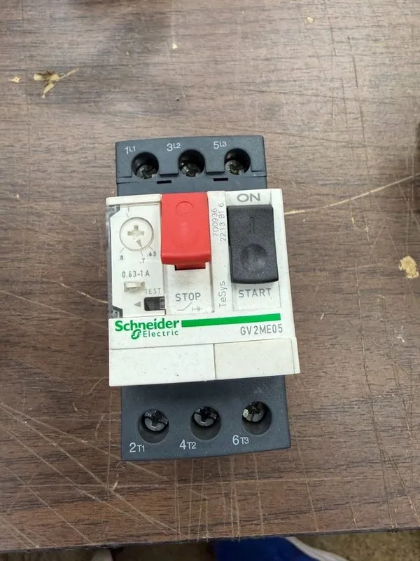 Автоматический выключатель Schneider Telemecanique GV2ME05 Motor Circuit Breaker