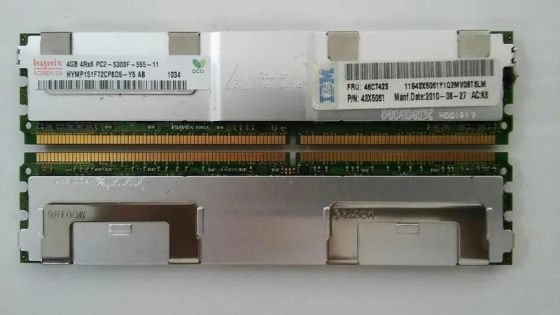 Модуль памяти HYNIX 4GB DDR2 ECC Fully Buffered RAM 4Rx8 PC2-5300F HYMP151F72CP8
