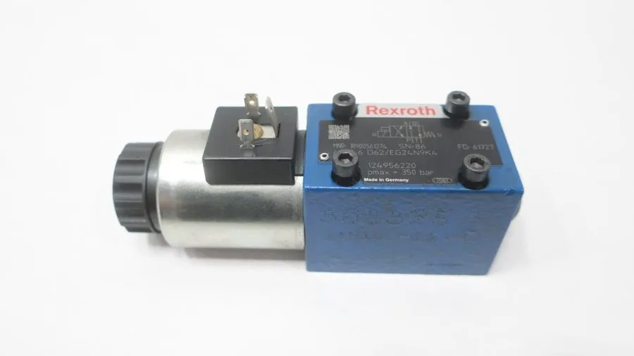 Пневмораспределитель Rexroth R900561274 24 VDC 124 A Hyrdaulic Directional Contr