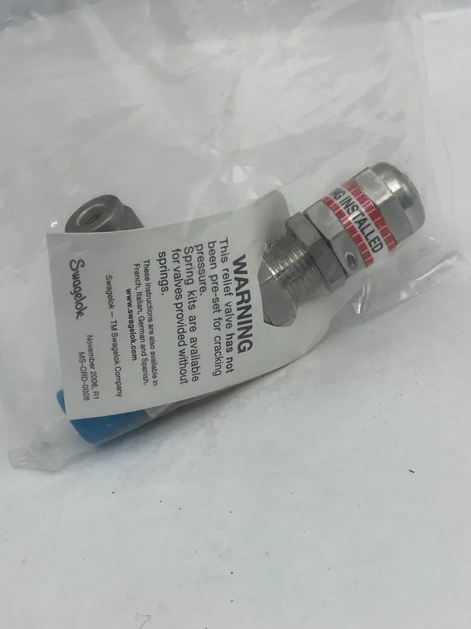Клапан SWAGELOK SS-4R3A1 HIGH PRESSURE RELIEF VALVE 316 STAINLESS STEEL 1/4" NPT