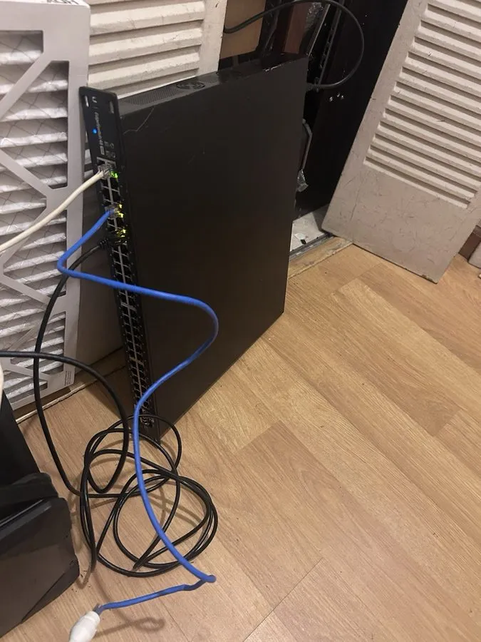 Коммутатор Ubiquiti ES-48-500W Edgeswitch 48-Ports PoE GigaBit Ethernet 1U Switc