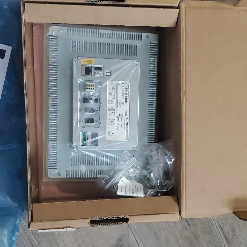 Панель оператора Eaton XV-152-E6-84TVRC-10 8.4in Touch Panel HMI Ethernet USB RS — фото лота 2