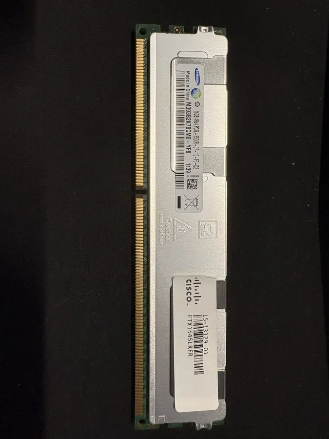 Модуль памяти Samsung 16GB Single DDR3 1066 Server RAM M393B2K70CM0-YF8 Quad Ran