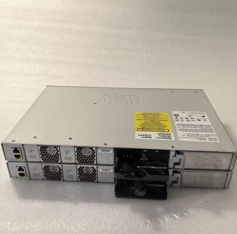 Коммутатор C9200L-24T-4G-E Cisco network switch 24 port — фото лота 4