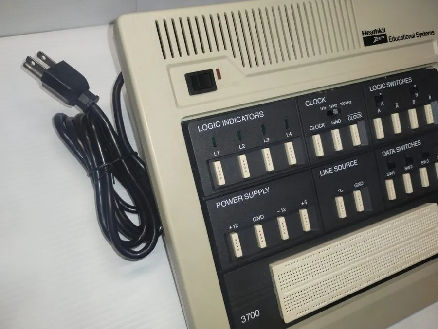 Электронный компонент Heathkit Zenith ET-3700 Breadboard Trainer vintage educati — фото лота 1
