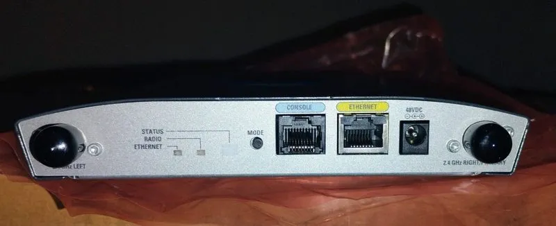 Точка доступа Wi-Fi Cisco Aironet 1242AG Wireless Access Point AIR-LAP1242AG-A-K — фото лота 2