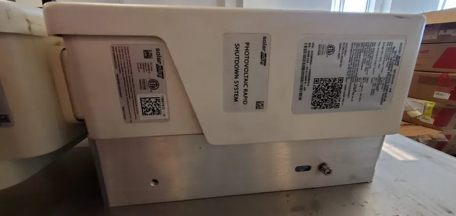 Инвертор Solaredge SE3800H-US Single-Phase Grid-tie Inverter — фото лота 2