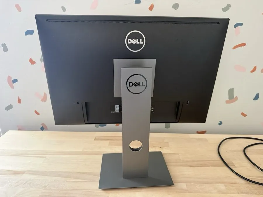 Монитор Dell UltraSharp U2415b ocfv9n 24" FHD LED Monitor 1 DP 2 HDMI GRADE B — фото лота 1