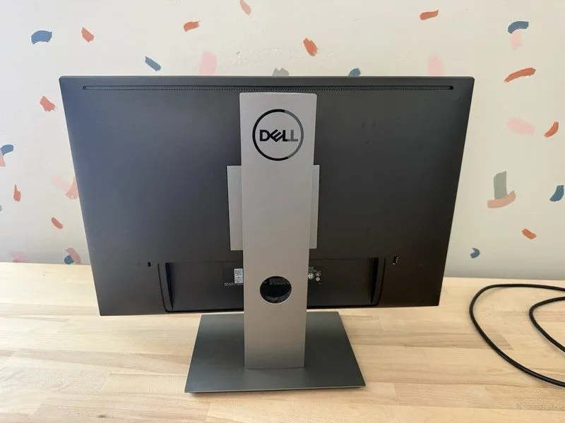 Монитор Dell UltraSharp U2415b ocfv9n 24" FHD LED Monitor 1 DP 2 HDMI GRADE B — фото лота 2