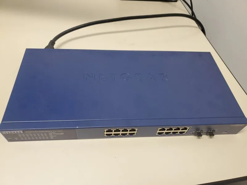 Коммутатор Netgear ProSafe GS716T v2 16-Port Gigabit Smart Ethernet Switch