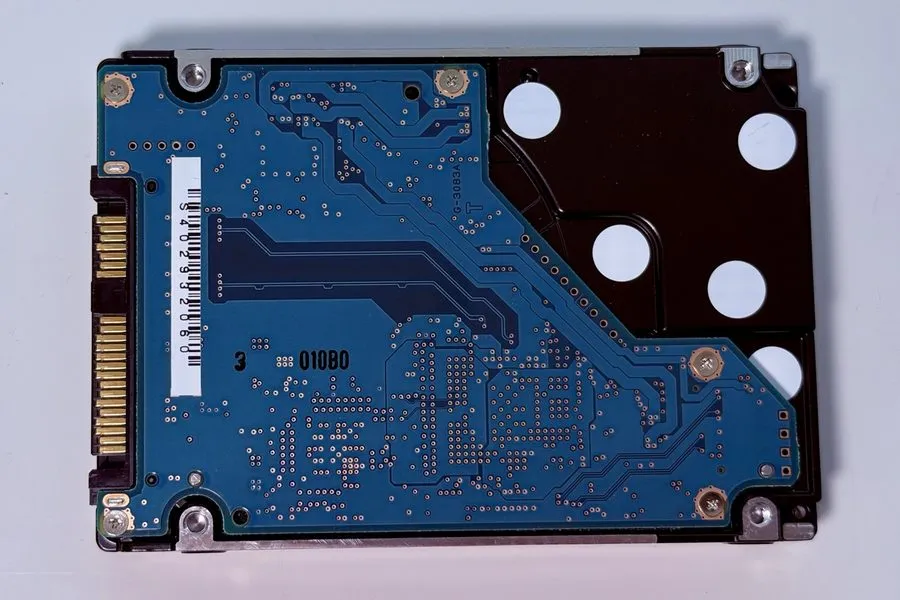 Жёсткий диск TOSHIBA MBF2600RC 600GB 10K 6G SFF 2.5'' SAS HDD HARD DRIVE — фото лота 1