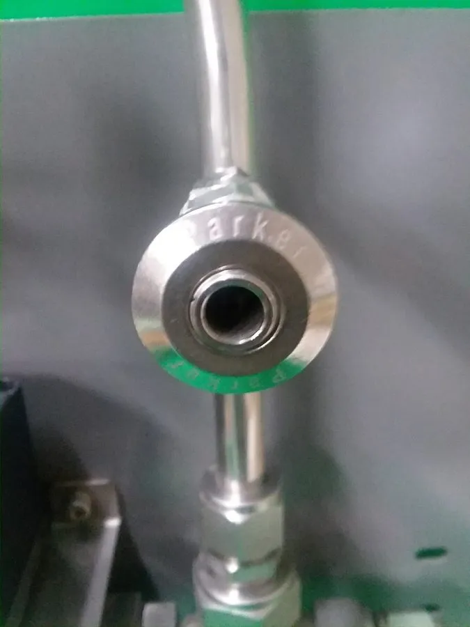 Клапан Swagelok SS-18RS8 needle valve shipping