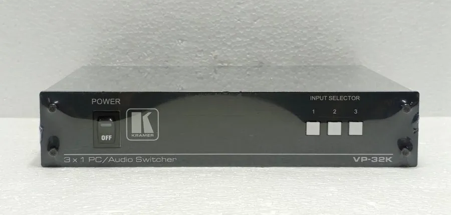 Видеокоммутатор Kramer VP-32K 3x1:2 Computer Graphics Video & Stereo Audio Switc — фото лота 1