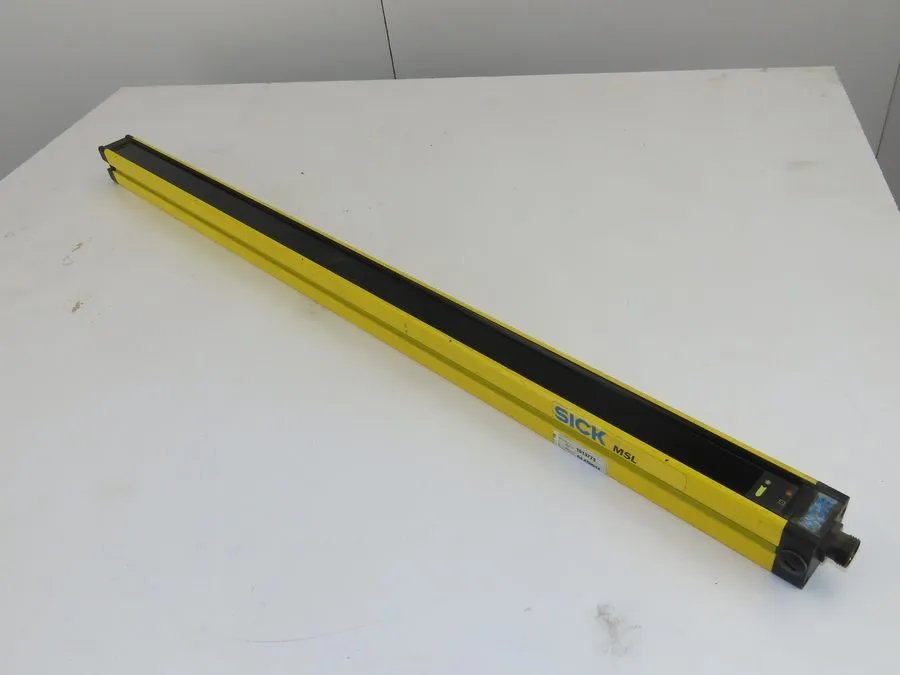 Световая завеса Sick MSLS05-1222 24V 903mm x 220mm Range Safety Light Curtain