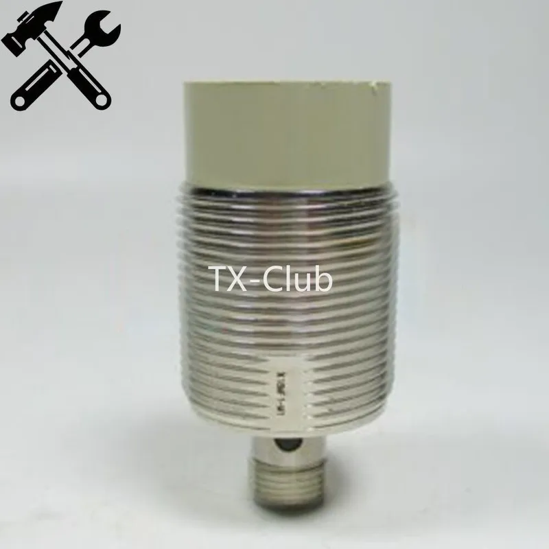 Датчик приближения Omron Inductive E2E-X18MF1-M1 Sensor&Proximity Switch