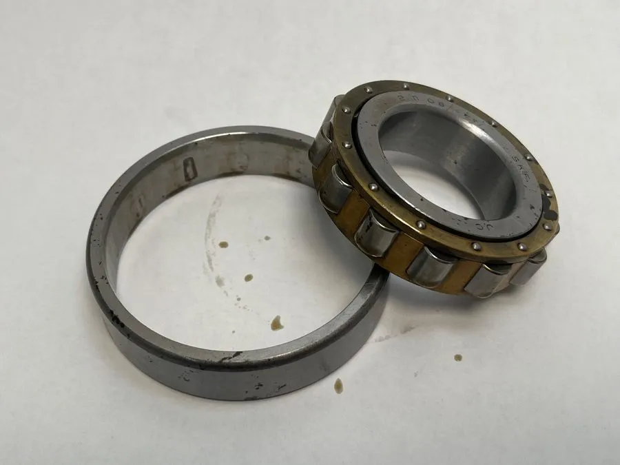 Подшипник SKF N-208-M/P5 Bearing 40x80x18 mm N208 N-208-M-P5-C781 USA — фото лота 1